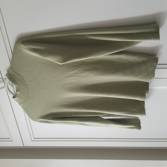 Vintage turtleneck in Sage Green - Picture 2 of 2
